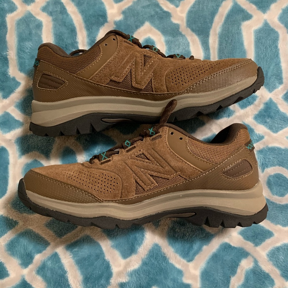 NB trail walking shoes